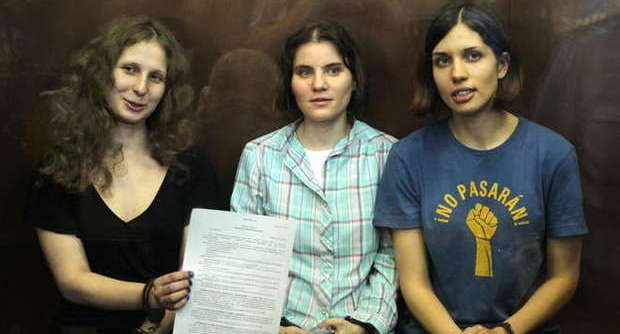 Nome:   20120817_pasaran1.jpg
Visite:  455
Grandezza:  24.3 KB