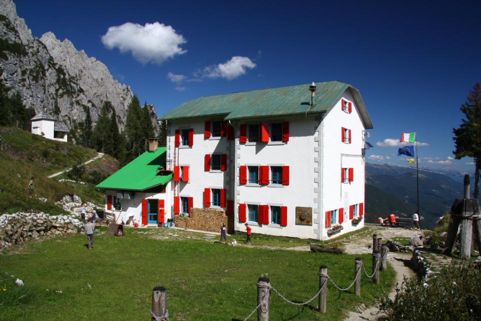 Nome:   IMG_86851.jpg
Visite:  100
Grandezza:  96.8 KB