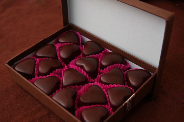 Nome:   choc_hearts_box_16.jpg
Visite:  280
Grandezza:  62.8 KB