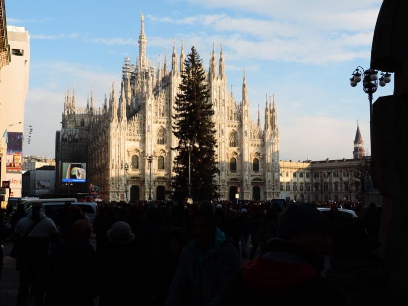 Nome:   1 171 duomo.jpg
Visite:  357
Grandezza:  53.8 KB