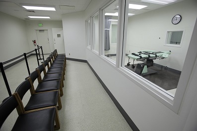 Nome:   California%20Executions%20Death%20Chamber.jpg
Visite:  101
Grandezza:  39.7 KB