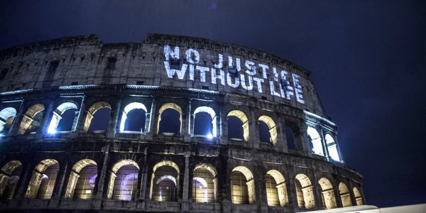 Nome:   colosseo-cities-for-life.jpg
Visite:  117
Grandezza:  65.8 KB