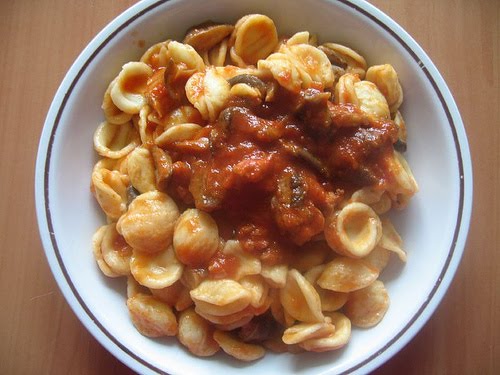 Nome:   Orecchiette+alla+lucana.jpg
Visite:  1624
Grandezza:  45.0 KB