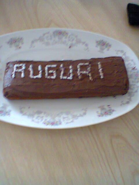 Nome:   torta auguri.jpg
Visite:  2076
Grandezza:  24.9 KB
