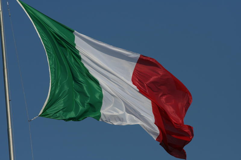 Nome:   bandiera_italiana 2.jpg
Visite:  56
Grandezza:  48.1 KB
